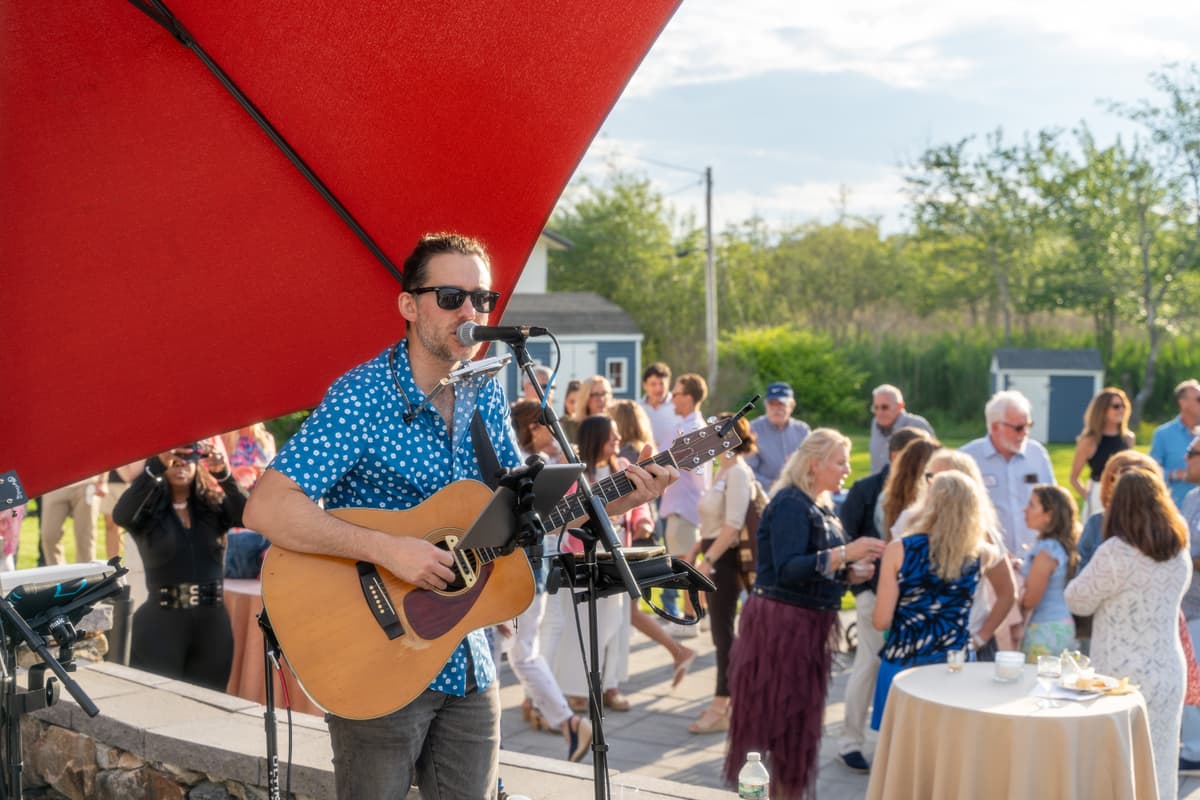Jordan Holmes - Live on the Patio